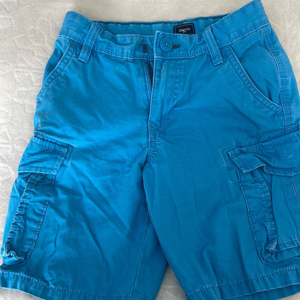 Gap boys size 7 cargo shorts